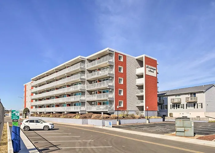 Apartment End-unit Ocean With Panoramic Views! *