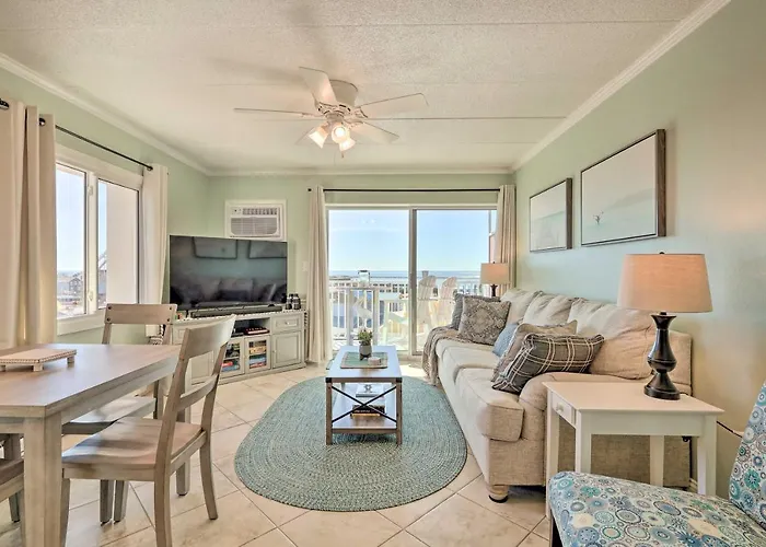 Apartment End-unit Ocean With Panoramic Views! *