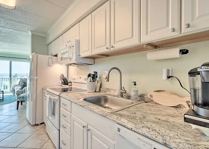 End-unit Ocean With Panoramic Views! Apartment *